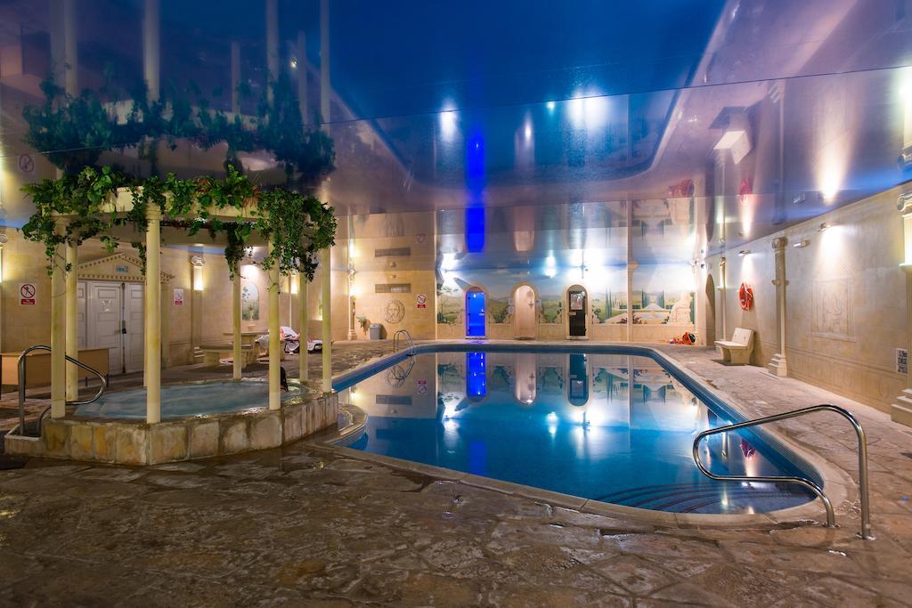 Cwrt Bleddyn Hotel & Spa Аск Экстерьер фото